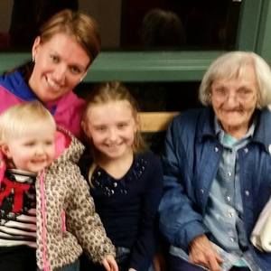 Meet your Posher, Keri